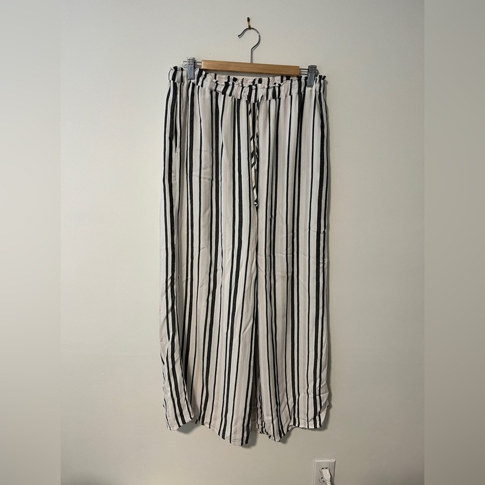 American Eagle wide leg stripe pant